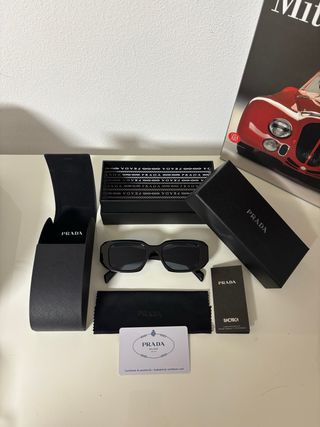 Occhiali da sole Prada neri
