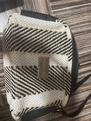 Bolso bandolera BIMBA Y LOLA beige y negro