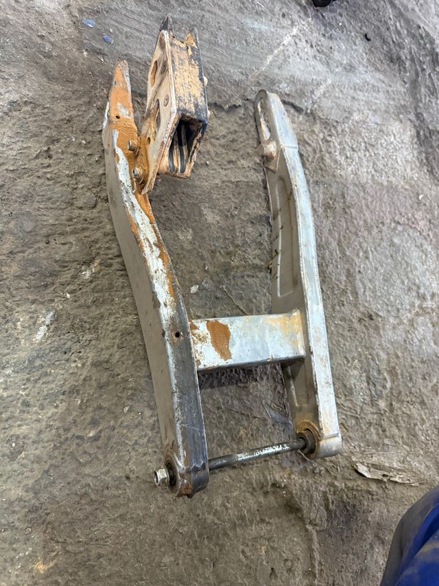 Basculante con guía de cadena  Pit Bike