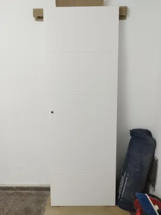 Puertas blancas lacadas modelo Mapi