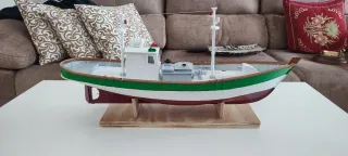 Maqueta barco pesca