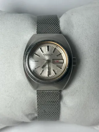 Reloj Citizen Automático Plata y Blanco