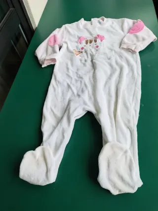 Pijama niña blanco con detalles rosas