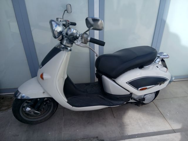 Aprilia Habana 50cc Custom Blanca