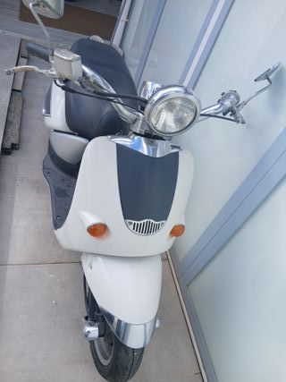 Aprilia Habana 50cc Custom Blanca