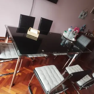 Mesa de comedor cristal y metal