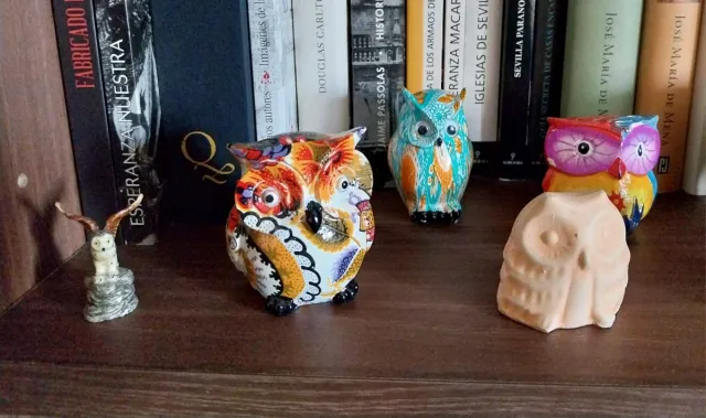 Colección de búhos decorativos