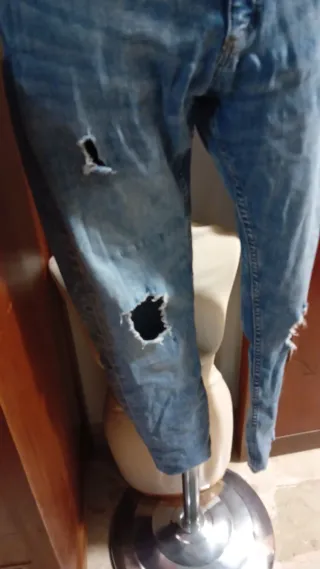 Jeans uomo strappati blu