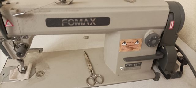 Máquina de coser industrial FOMAX