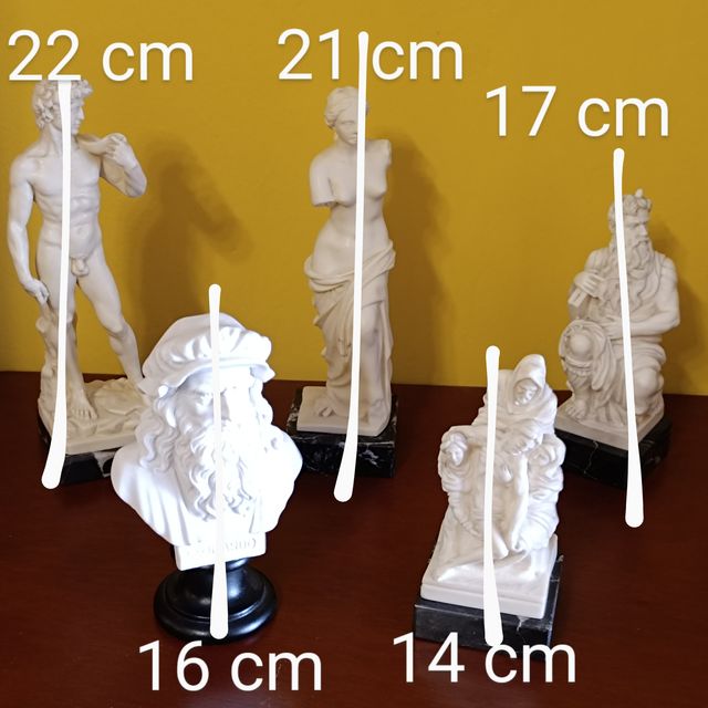 5 replicas de esculturas clásicas. 15€ cada una