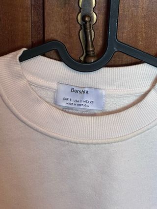 Sudadera Friends Bershka Talla M Beige