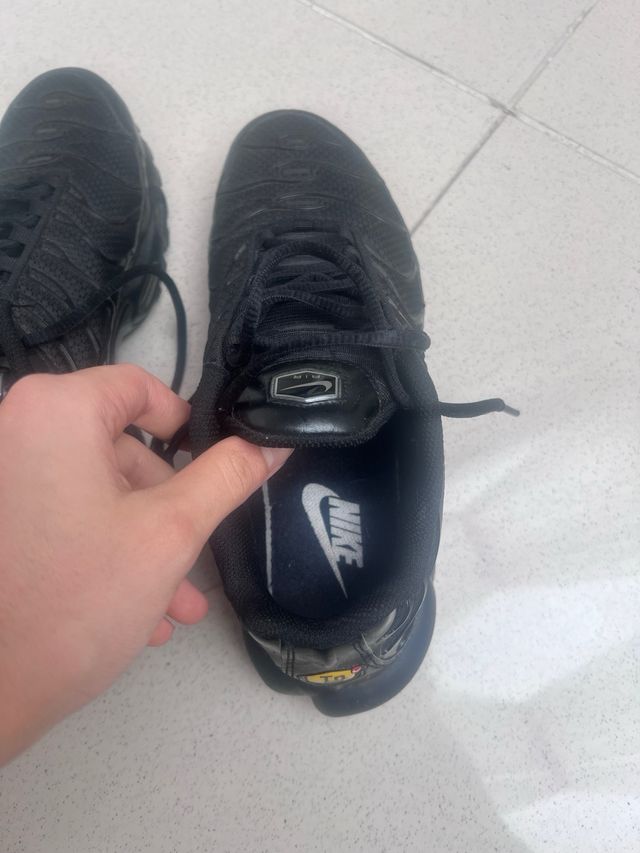 Nike TN Negras