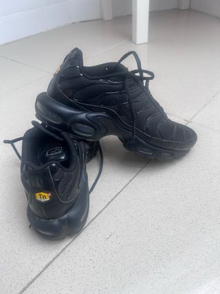 Nike TN Negras