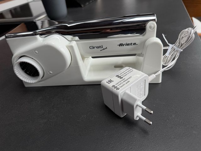 Rallador Eléctrico Queso Ariete
