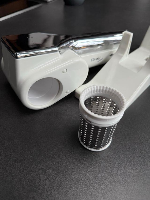 Rallador Eléctrico Queso Ariete