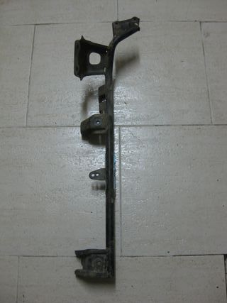 HERRAJE PISO IZQUIERDO HONDA PANTHEON