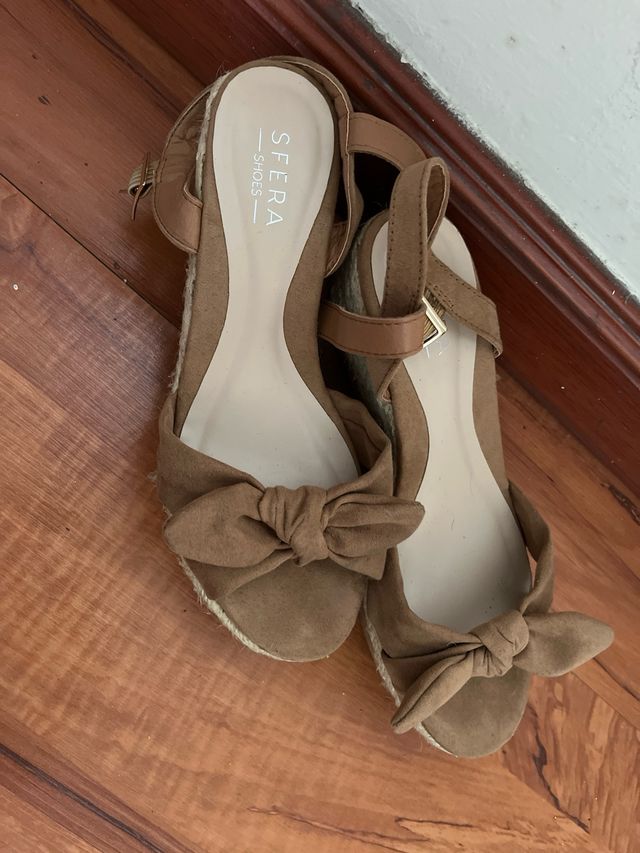 Cuñas ZARA Marrones