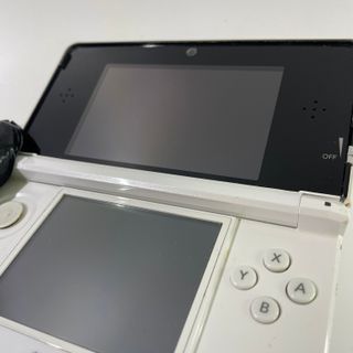 Nintendo 3DS Bianco con accessori
