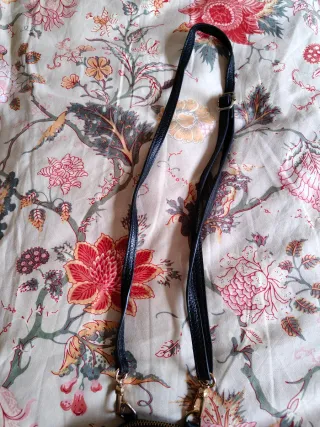 Bolso negro pequeño bandolera