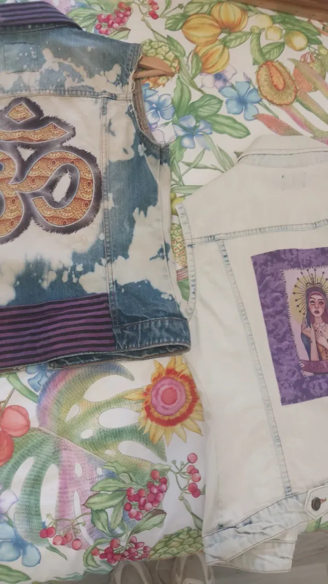 Chaleco vaquero customizado Om y Virgen