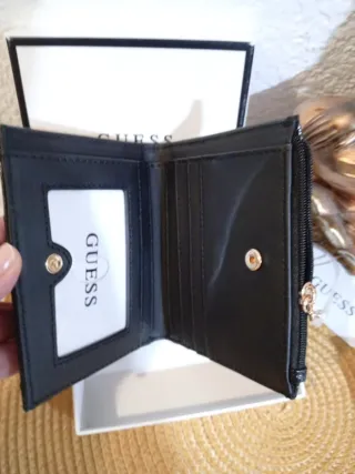 Billetera Guess Negra