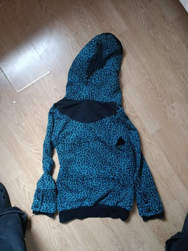 Sudadera con capucha Izaro Orbegozo