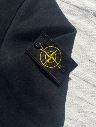 Sudadera Stone Island Negra con Capucha