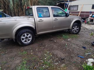 Isuzu rodeo  Isuzu rodeo  2005