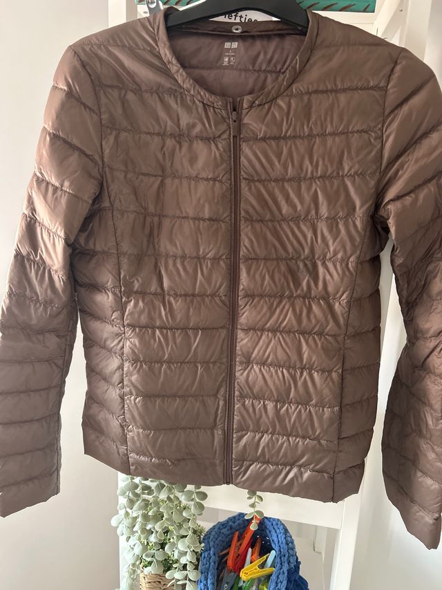 Chaqueta Uniqlo marrón