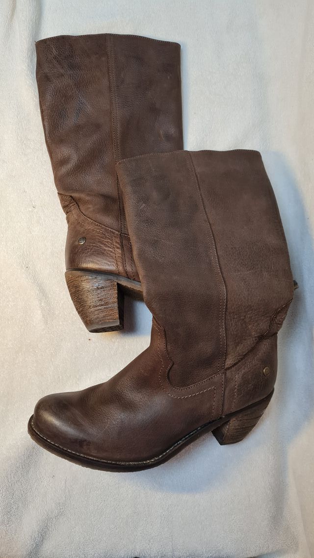 Botas de piel marrones marca IS TO ME