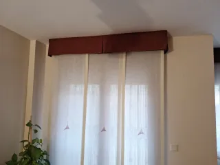 Cortine a pannello per tre finestre Beige/granato