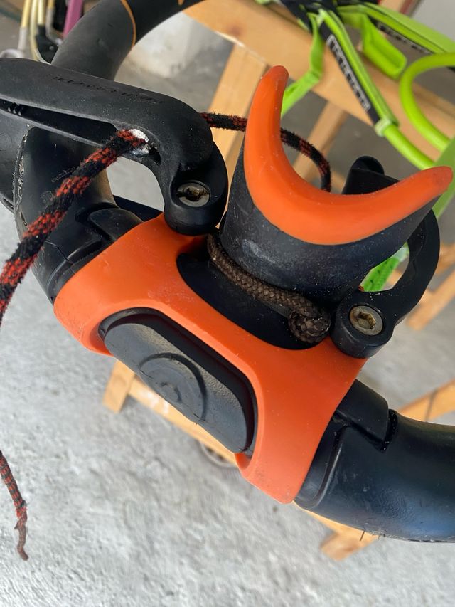 se vende botavara de windsurf Neilpryde X1