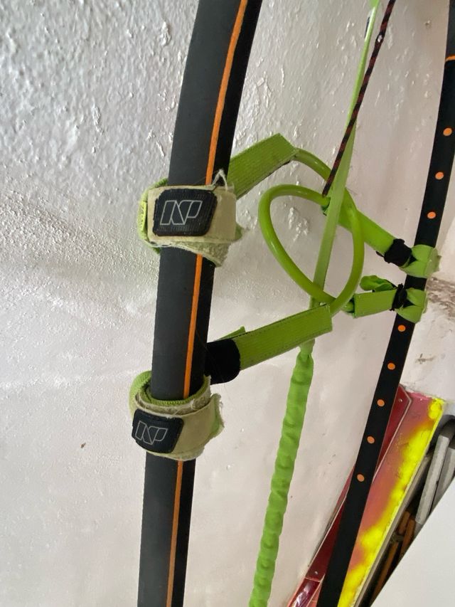 se vende botavara de windsurf Neilpryde X1