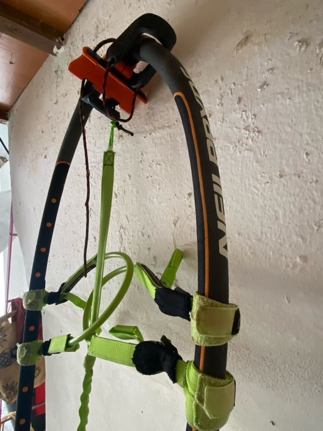 se vende botavara de windsurf Neilpryde X1