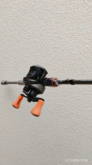 Caña y carrete casting zurdo