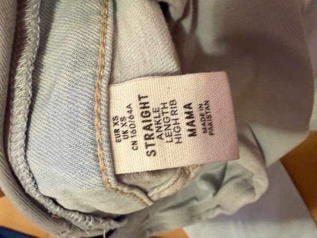 Pantalón premamá vaquero roto