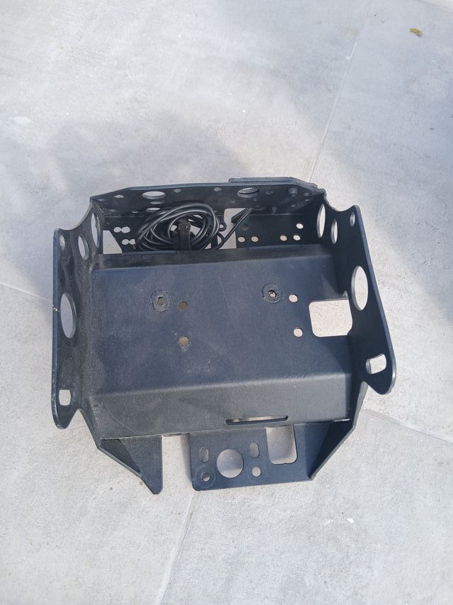 Depósito Acerbis 14L y Torre Soporte