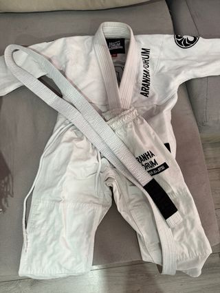 Traje Jiu Jitsu Aranha Forum Talla S para niños