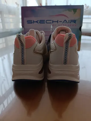 Zapatillas Skechers Mujer Beige/Rosa Nuevas