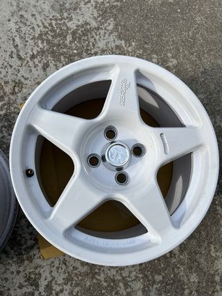 Llantas compomotive en 15” 4x100