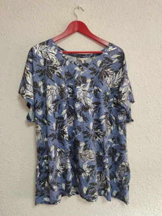Camiseta estampada azul talla 3XL. Nueva.