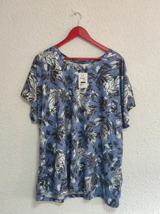 Camiseta estampada azul talla 3XL. Nueva.