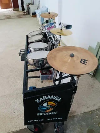Carro de percusión Charanga