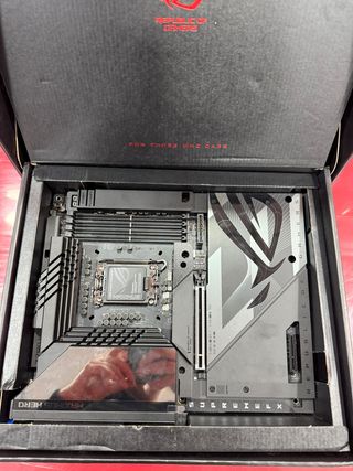 Placa Base ASUS ROG MAXIMUS Z790 DARK HERO