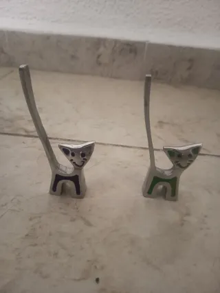 Colgador de anillos gato plata