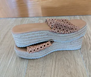 Sandalias cuña mujer
