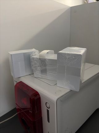 Impresora Tarjetas Evolis Zenius Blanca Roja