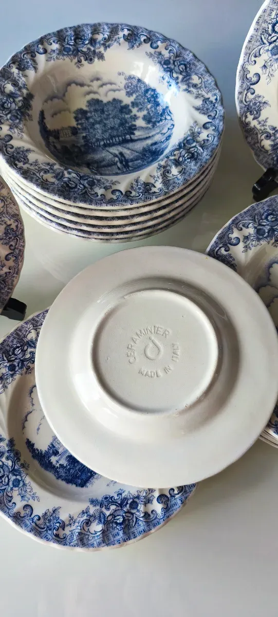 Vajilla antigua de cerámica estilo inglés