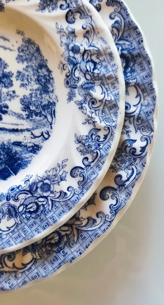 Vajilla antigua de cerámica estilo inglés