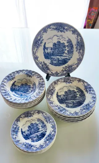 Vajilla antigua de cerámica estilo inglés